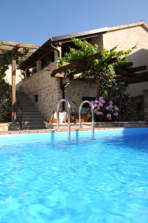 Holiday Homes Poli Svetega Antona Gracisce Exterior photo